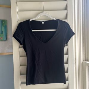 Fitted Black V-neck Top